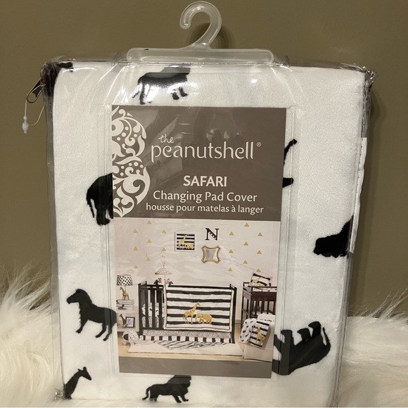 Safari Animal Changing Pad Cover - The Peanutshell - White with Black Animals - Picture 1 of 7